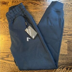 NWT Alphalete ELMTS Relaxed Cuffed Jogger in Harbor Navy - Size XS
